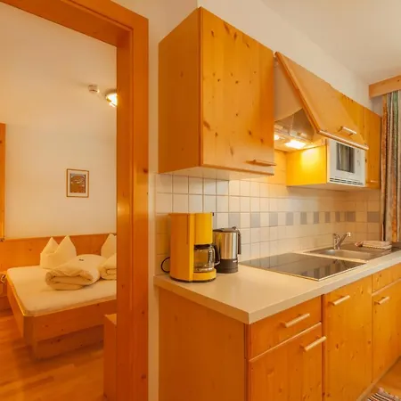 Апартаменты Chasa Per La Punt Гальтюр